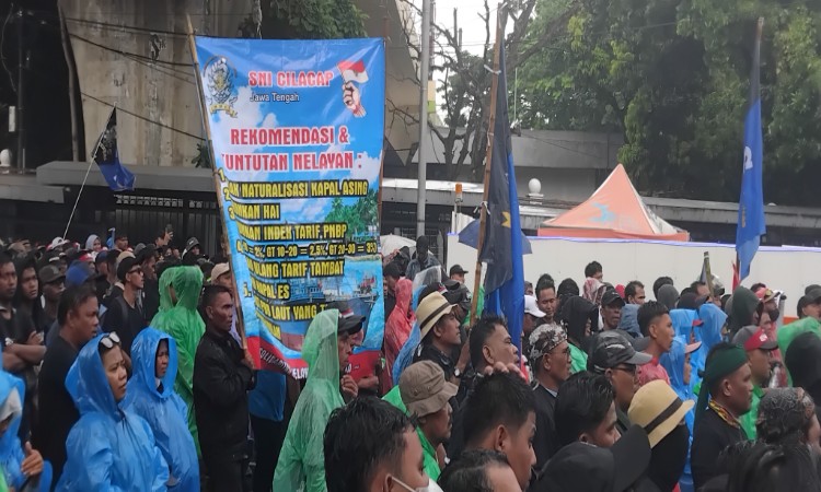 Merasa Damai di Taman Ikan Cilacap: Eksplorasi Alam Tanpa Antrean